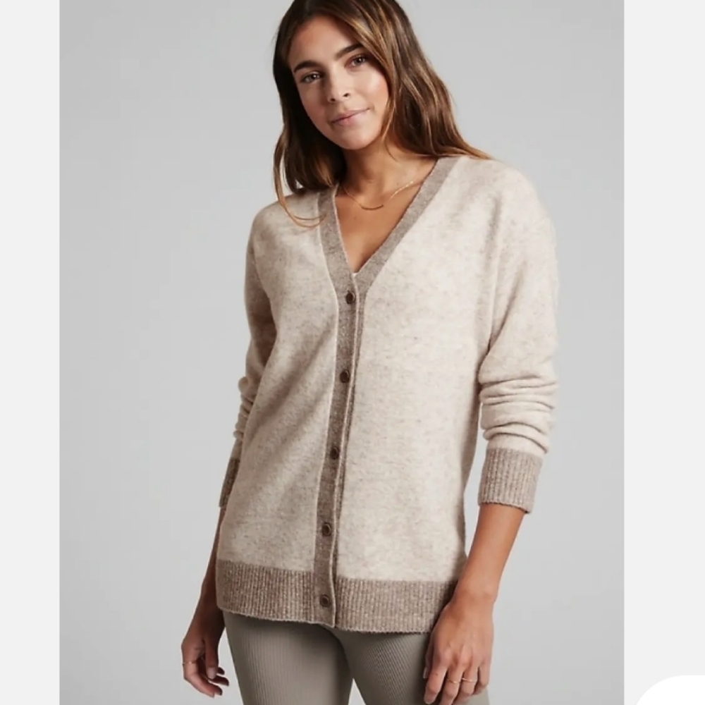 Athleta Cream and Grey Vneck Button Up Cardigan size Medium Large